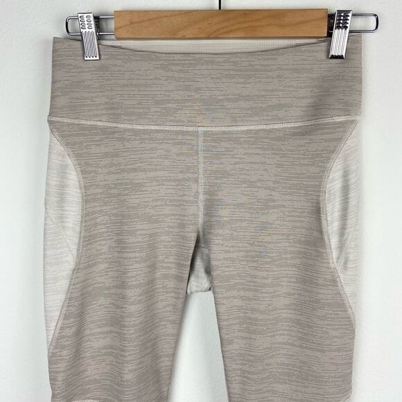 Outdoor Voices Techsweat 7/8 Two-Tone Legging - Picture 4 of 7
